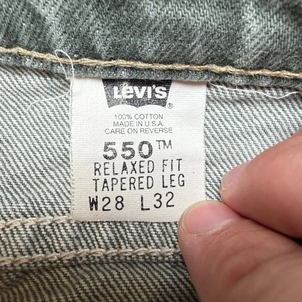 Vintage Levi's 550 Jeans Men 28x32 Green Relaxed Fit Tapered Leg Made in USA 90s